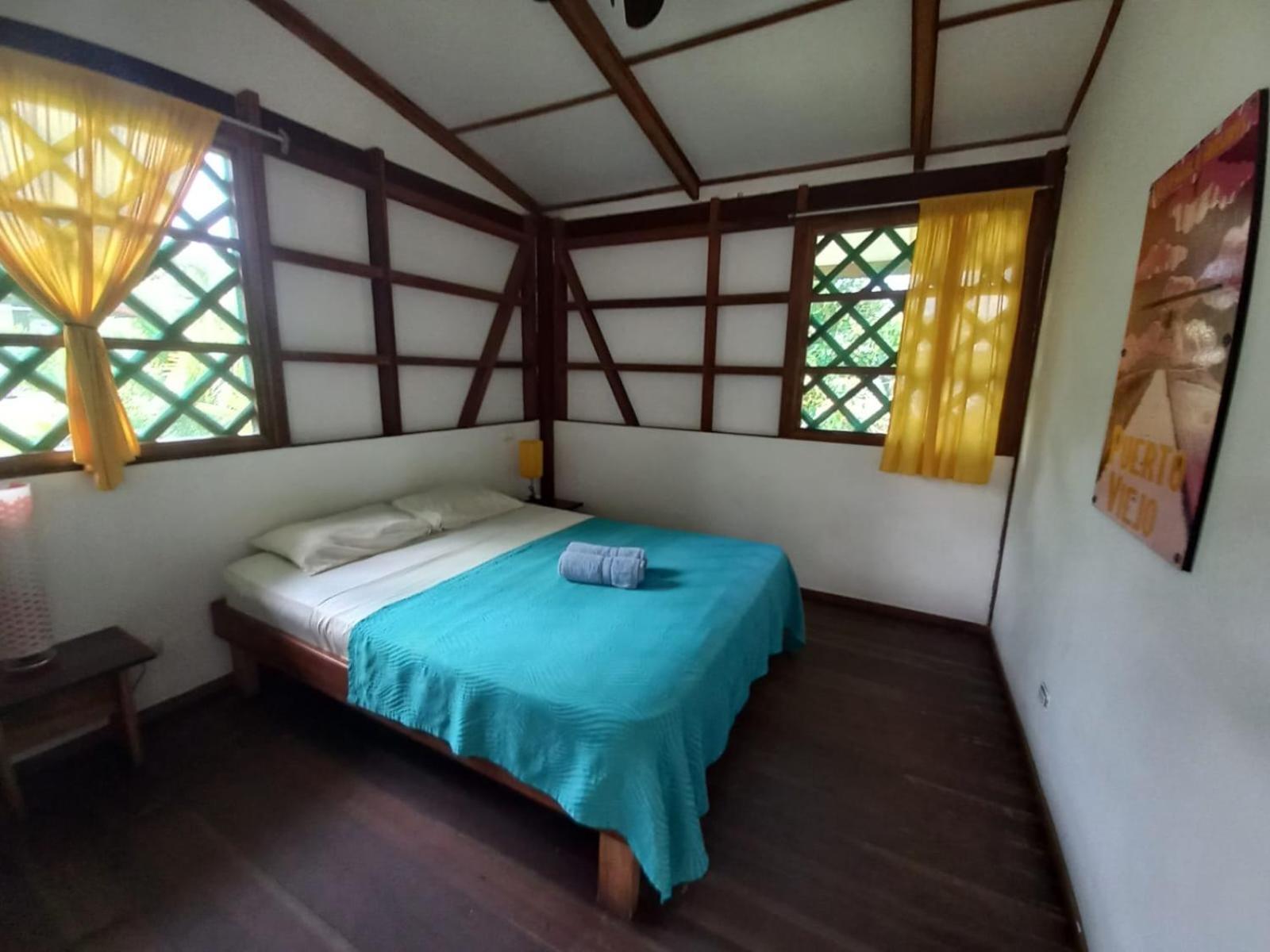Pagalu Hostel Puerto Viejo de Talamanca الغرفة الصورة